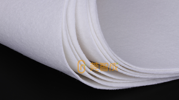 針刺布在車(chē)用內(nèi)飾材料中主要應(yīng)用于什么？