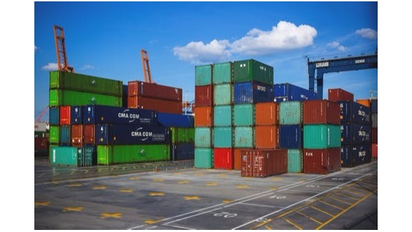 2020年我國紡織品服裝累計出口2912.1億美元，增長9.5%