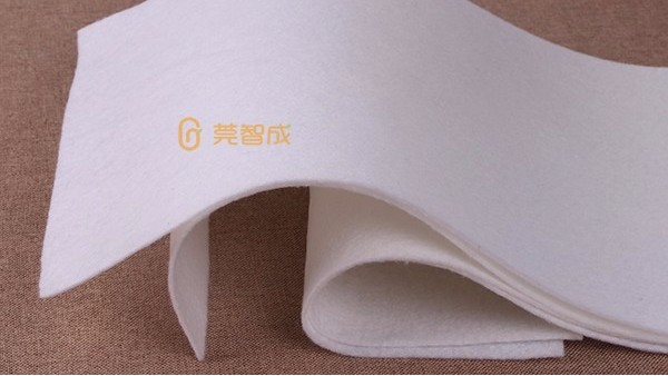 白色針刺無紡布制作口罩的好處