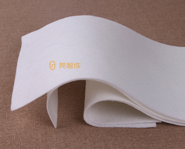 白色針刺無(wú)紡布