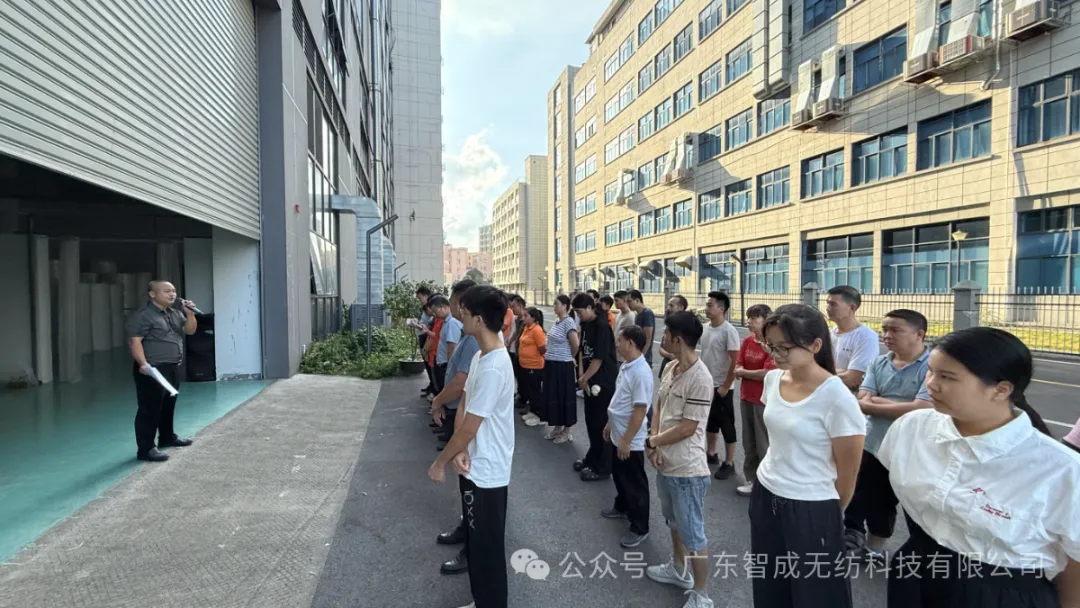 表彰先進(jìn)，眾志同行 | 智成無(wú)紡7月機(jī)制挑戰(zhàn)者榮耀加冕！