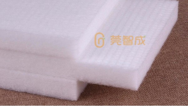無膠棉生產廠家-給您分析無膠棉與噴膠棉有什么不一樣？