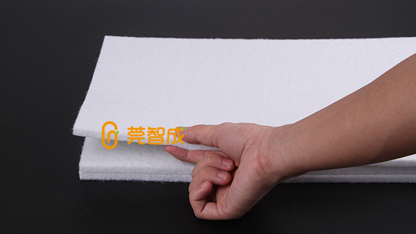 滌綸針刺氈具備有什么樣的性能特點(diǎn)？