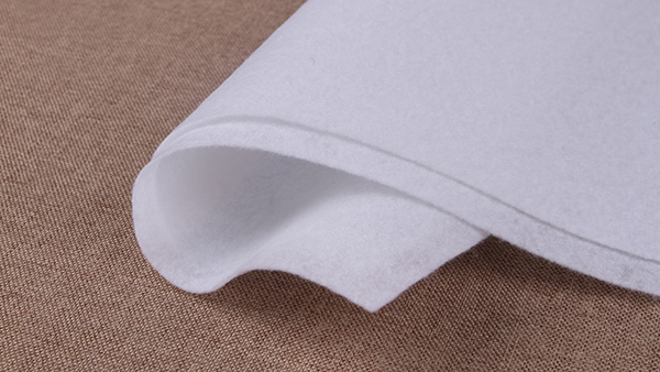 針刺無紡布哪里批發(fā)-智成纖維優(yōu)勢(shì)在哪里？