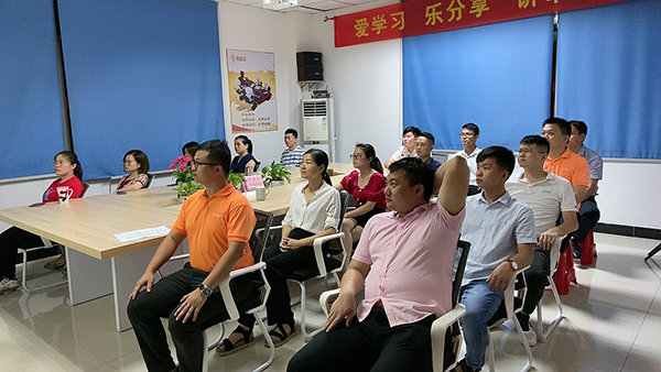 讀書(shū)，需要熱愛(ài)與堅(jiān)持-寵物飲水機(jī)濾芯廠家