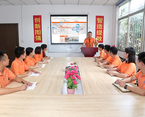 阻燃針刺無(wú)紡布廠2